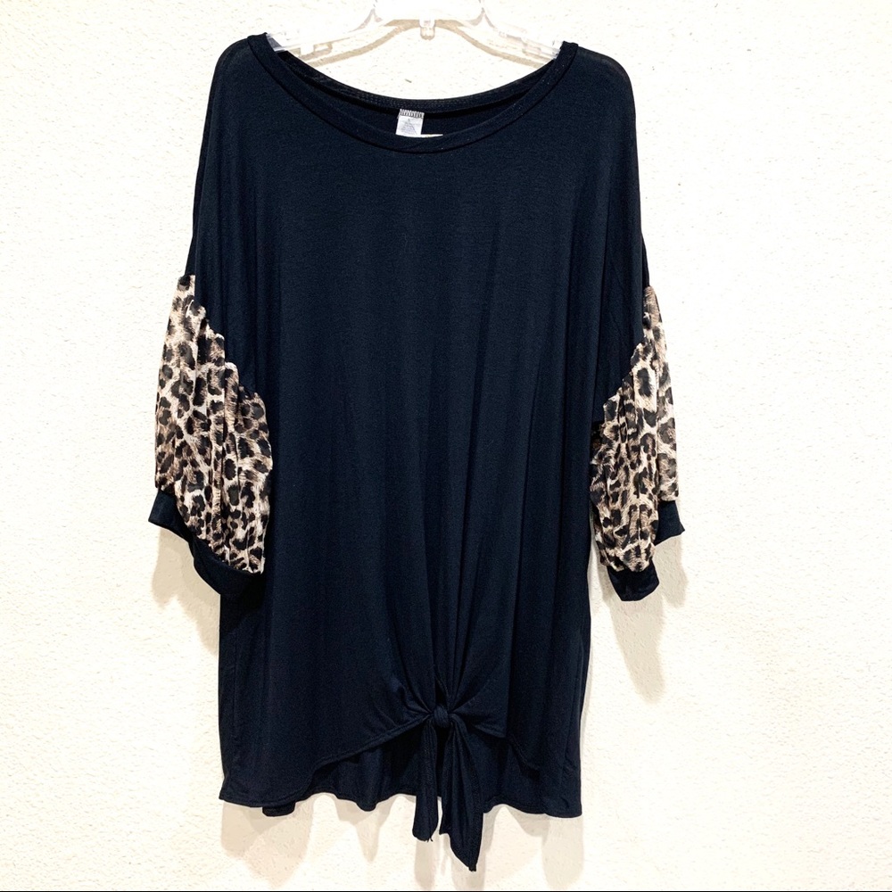 Plus Size Tie-Front Animal Print Sleeve (NWT) Soft